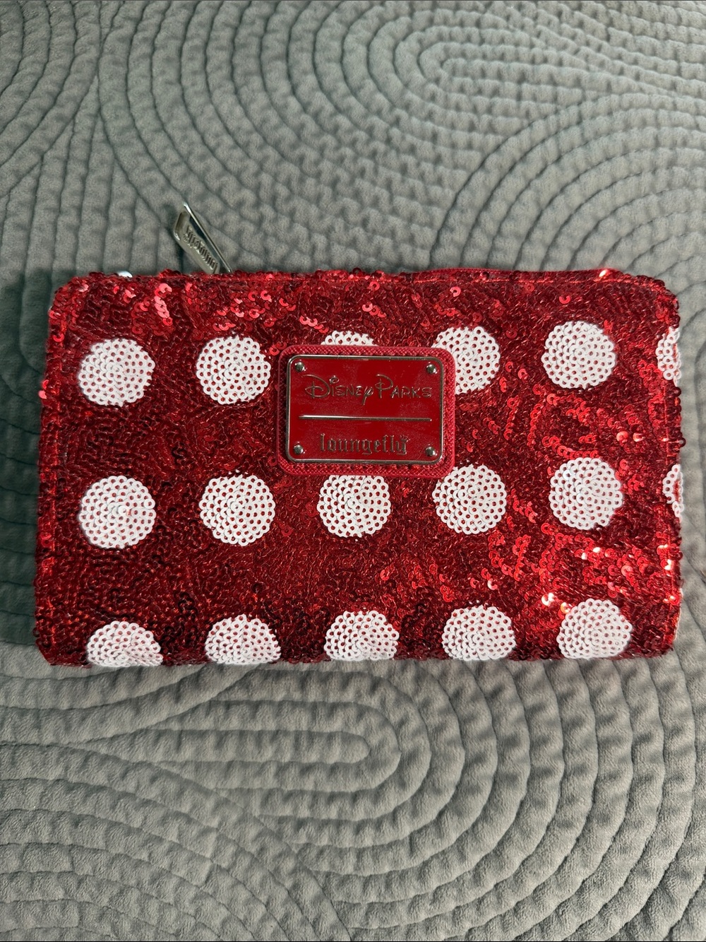 Loungefly Red Sequin Polka Dot Zip Wallet Minnie Mouse EUC